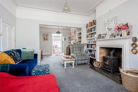 3 bedroom end of terrace house for sale, Banbury Road, Northamptonshire NN13