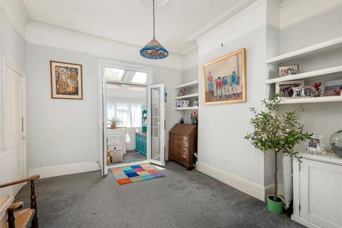 3 bedroom end of terrace house for sale, Banbury Road, Northamptonshire NN13