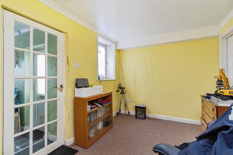 undefined, Woodville Road, Torquay