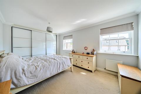 4 bedroom semi-detached house for sale, Wimble Stock Way, Yeovil