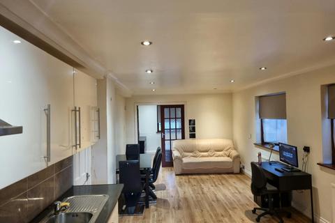 1 bedroom flat to rent, Hornchurch RM12