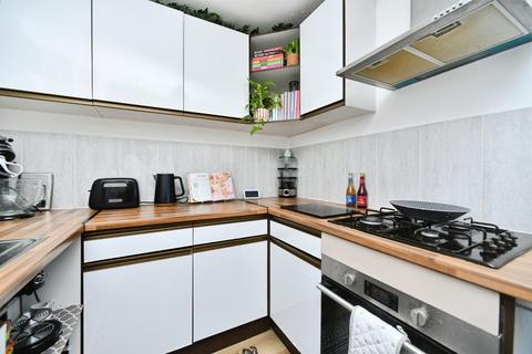 1 bedroom flat for sale, Hillcrest Road, Newhaven