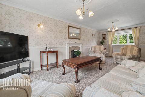 4 bedroom detached house for sale, Queens Drive, Cudworth