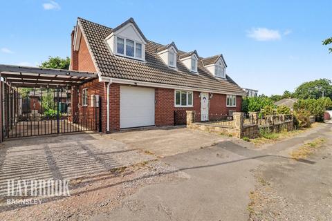 4 bedroom detached house for sale, Queens Drive, Cudworth
