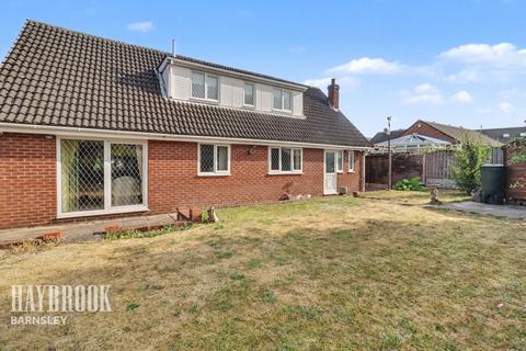 4 bedroom detached house for sale, Queens Drive, Cudworth