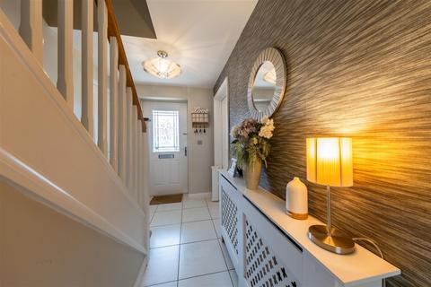 4 bedroom detached house for sale, Lynchet Road, Malpas