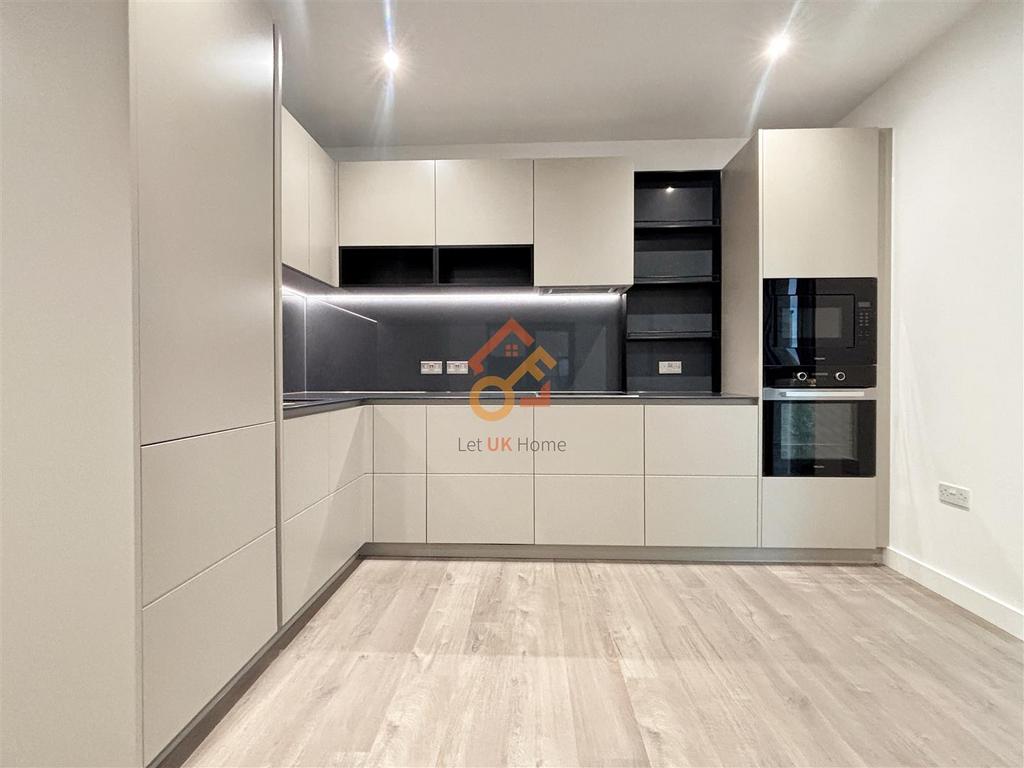 Apartment in London - View 4
