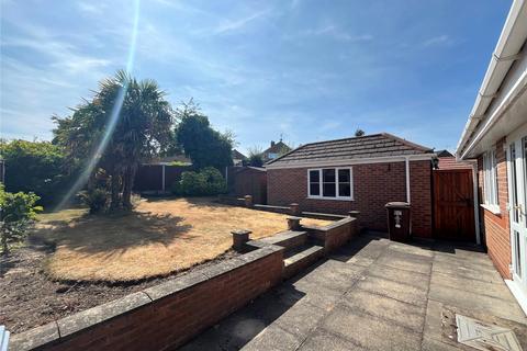 2 bedroom detached house for sale, Hawthorn Close, Mansfield Woodhouse, Mansfield, Nottinghamshire, NG19