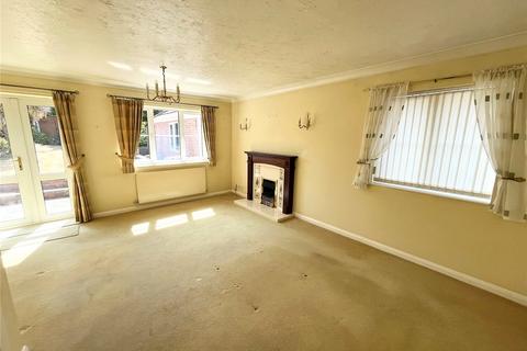 2 bedroom detached house for sale, Hawthorn Close, Mansfield Woodhouse, Mansfield, Nottinghamshire, NG19