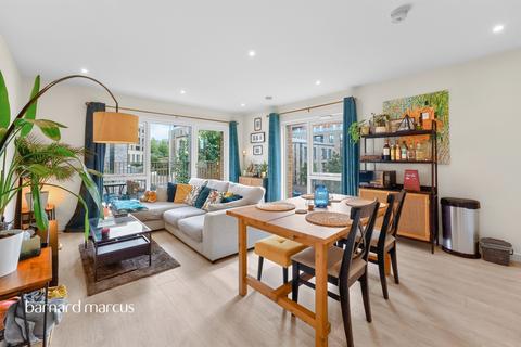 2 bedroom flat for sale, Harewood Avenue, London