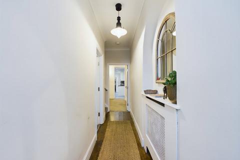 undefined, Craig Walk, Windermere LA23