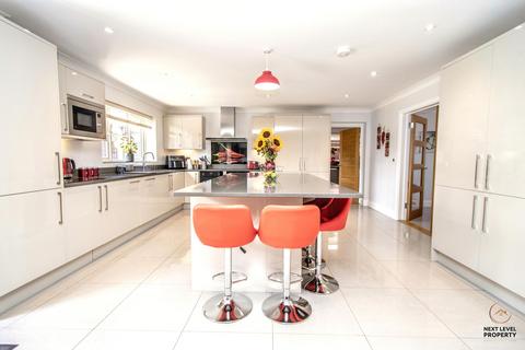 4 bedroom detached house for sale, George Way, Chatteris, PE16