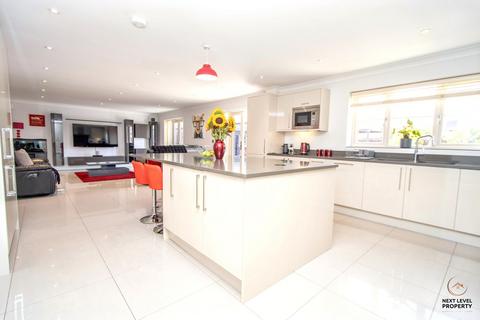4 bedroom detached house for sale, George Way, Chatteris, PE16