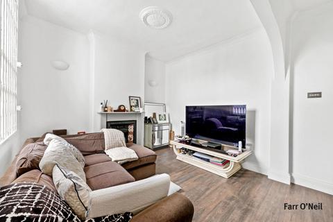 2 bedroom terraced house for sale, Queens Road, Buckhurst Hill, IG9
