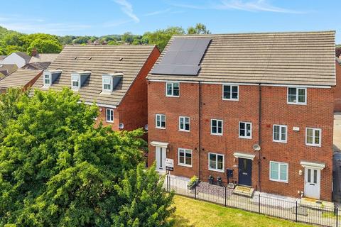 4 bedroom townhouse for sale, Halfway Close, Sheffield S20