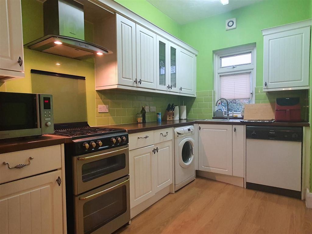 House in Ilford - View 4