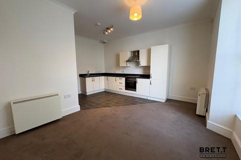 1 bedroom flat for sale, Main Street, Pembroke, Pembrokeshire. SA71 4DB