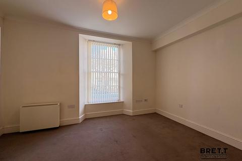 1 bedroom flat for sale, Main Street, Pembroke, Pembrokeshire. SA71 4DB