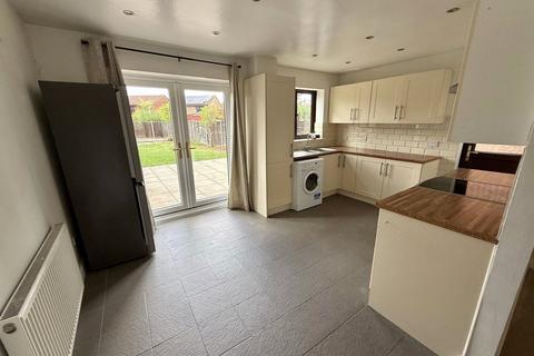 3 bedroom detached house to rent, Lower Wood, The Rock, Telford, Shropshire, TF3