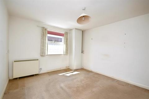 1 bedroom retirement property for sale, Star Road, Eastbourne