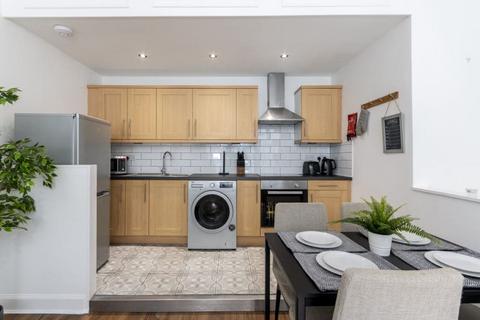 1 bedroom flat to rent, 2546L Albert Street, Edinburgh, EH7 5NA