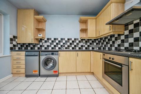 2 bedroom apartment for sale, Stratford Gardens, Bromsgrove