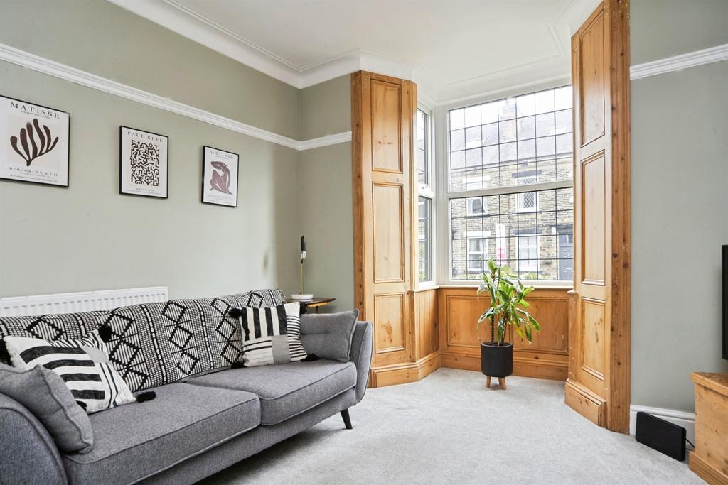 House in Leeds, Windmill Hill, Stanningley - View 2