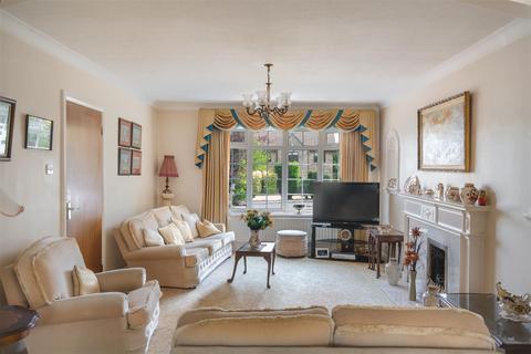 5 bedroom detached house for sale, Syke Green, Leeds LS14