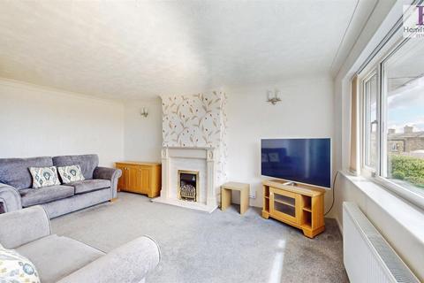 2 bedroom semi-detached bungalow for sale, Windmill Crescent, Northowram, Halifax
