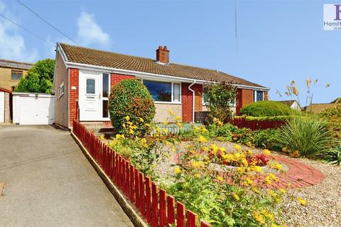 2 bedroom semi-detached bungalow for sale, Windmill Crescent, Northowram, Halifax