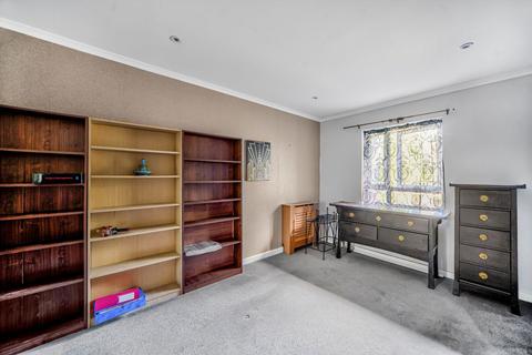 2 bedroom flat to rent, Sidmouth Avenue, Isleworth TW7