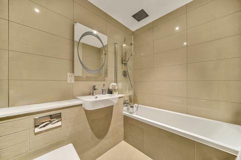 2 bedroom flat to rent, Sidmouth Avenue, Isleworth TW7