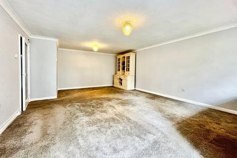 2 bedroom flat for sale, Norwood Court Thornhill Road, Benton, Newcastle upon Tyne, NE12