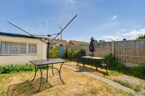 3 bedroom semi-detached house for sale, Keats Walk, Rayleigh SS6