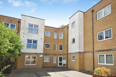 2 bedroom flat for sale, Kenway, Southend-on-Sea, Essex, SS2