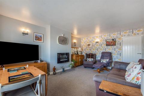 2 bedroom semi-detached bungalow for sale, Chaucer Avenue, Andover