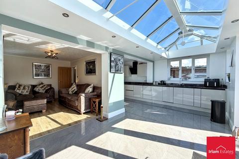 2 bedroom semi-detached bungalow for sale, Platts Drive, Irlam, M44