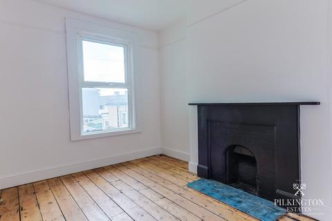 4 bedroom terraced house for sale, Victoria Road, Plymouth PL5