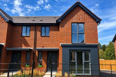 3 bedroom semi-detached house for sale, Buckler's Park, Crowthorne, Berkshire