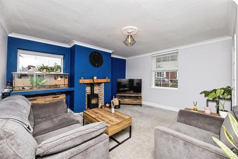 2 bedroom end of terrace house for sale, Westerton Road, Tingley, Wakefield