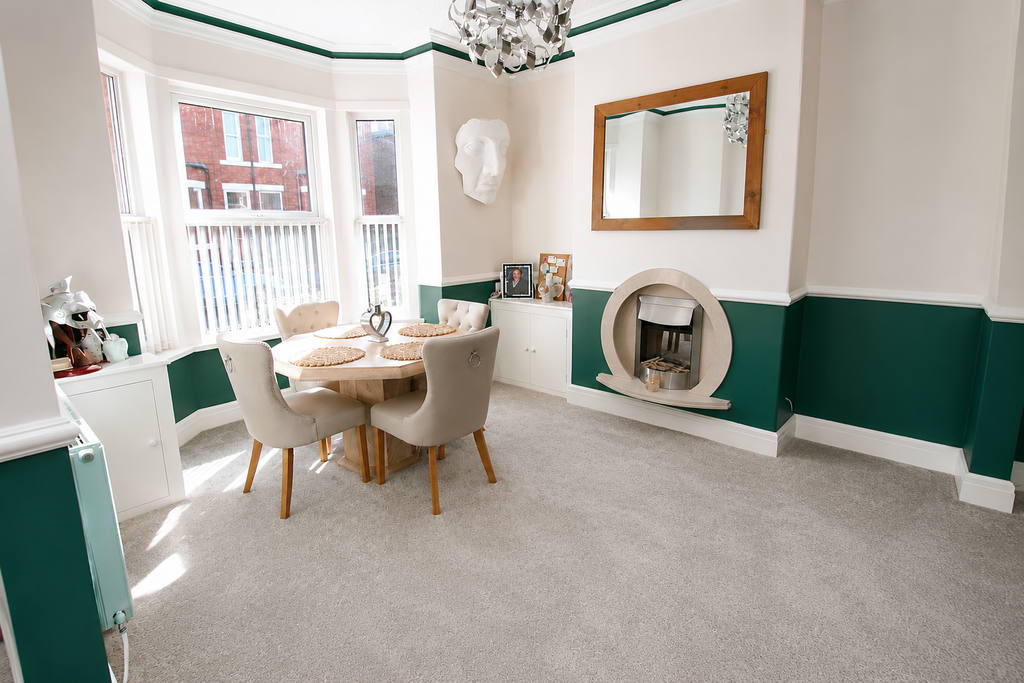 House in Manchester, Davyhulme - View 2