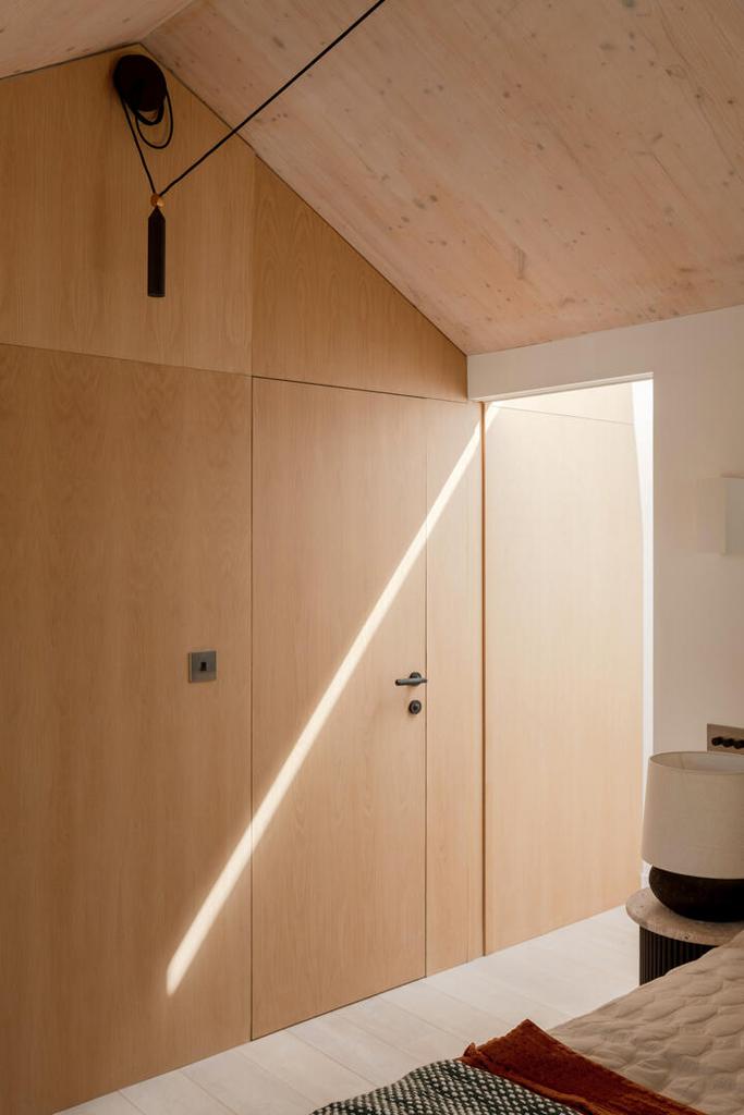 Walk-in wardrobe
