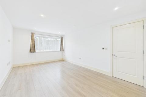 undefined, Pembroke Road, Ruislip HA4