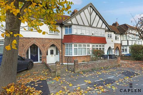 Malvern Gardens, Loughton