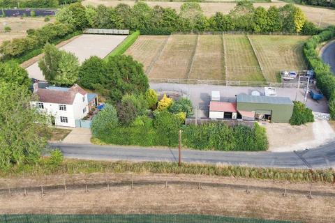3 bedroom equestrian property for sale, Wash Road, Kirton, Boston