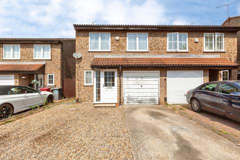 Sandringham Court, SLOUGH