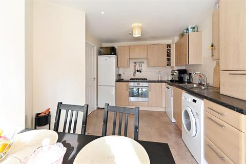 2 bedroom apartment to rent, Whyke Marsh,Chichester