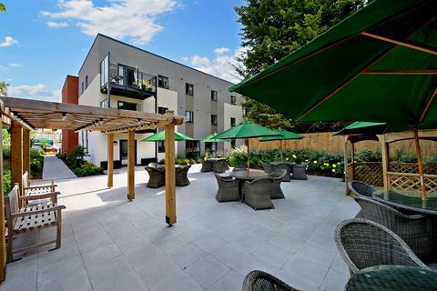2 bedroom apartment for sale, Kingfisher Court, South Street, Taunton