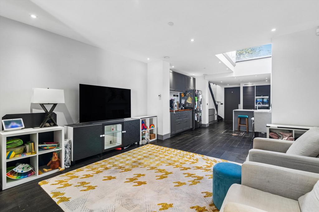 House in London - More