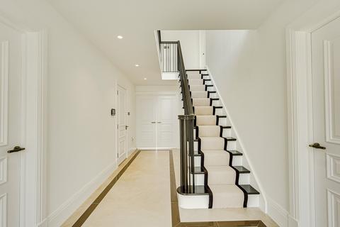 4 bedroom detached house for sale, Grange Avenue, Wickford, SS12